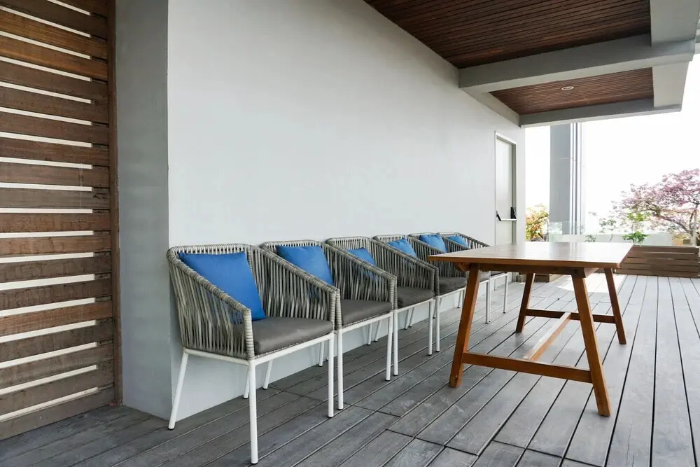 Джакарта: Elegant 1BR Veranda Residence @ Puri Apartment by Travelio