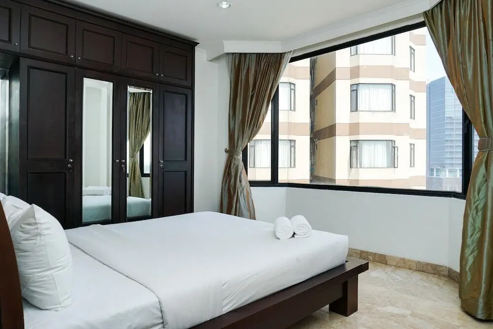 Джакарта: Best Location 2BR at Beverly Tower Apartment TB. Simatupang
