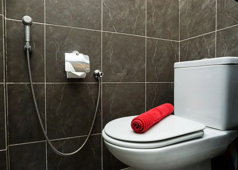 Джакарта: Best Location 2BR at Beverly Tower Apartment TB. Simatupang