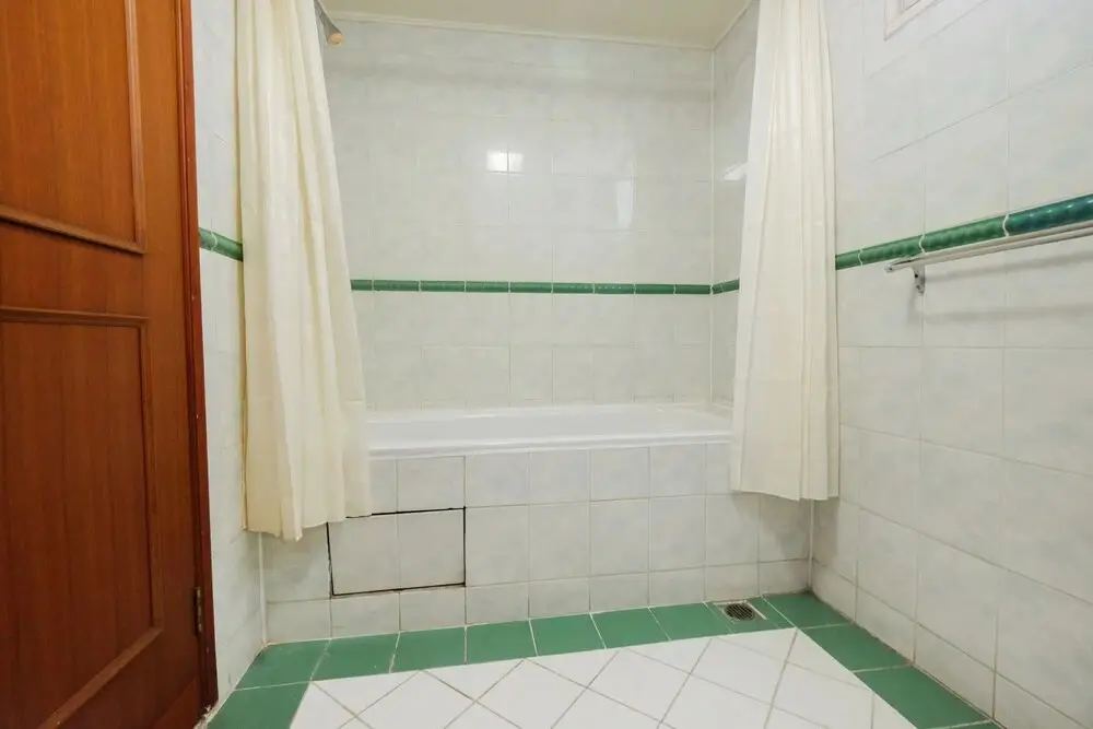 Джакарта: Clean and Tidy 2BR at Puri Casablanca Apartment By Travelio