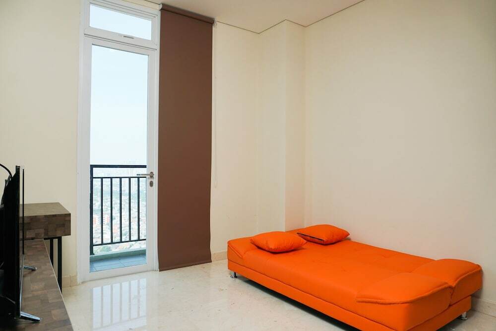 Джакарта: New Furnished 2Br Puri Orchard Apartment