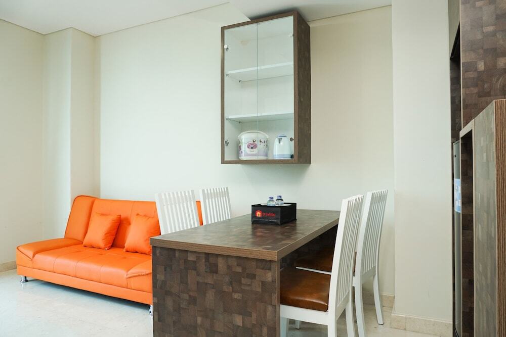 Джакарта: New Furnished 2Br Puri Orchard Apartment