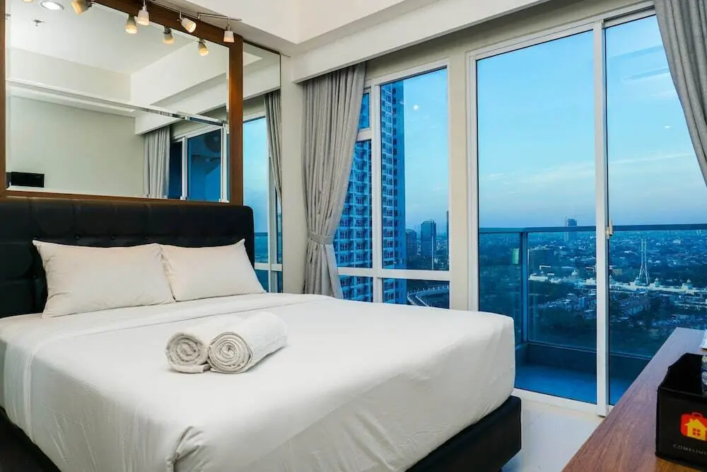 Джакарта: Minimalist Studio Room at Puri Mansion Apartment