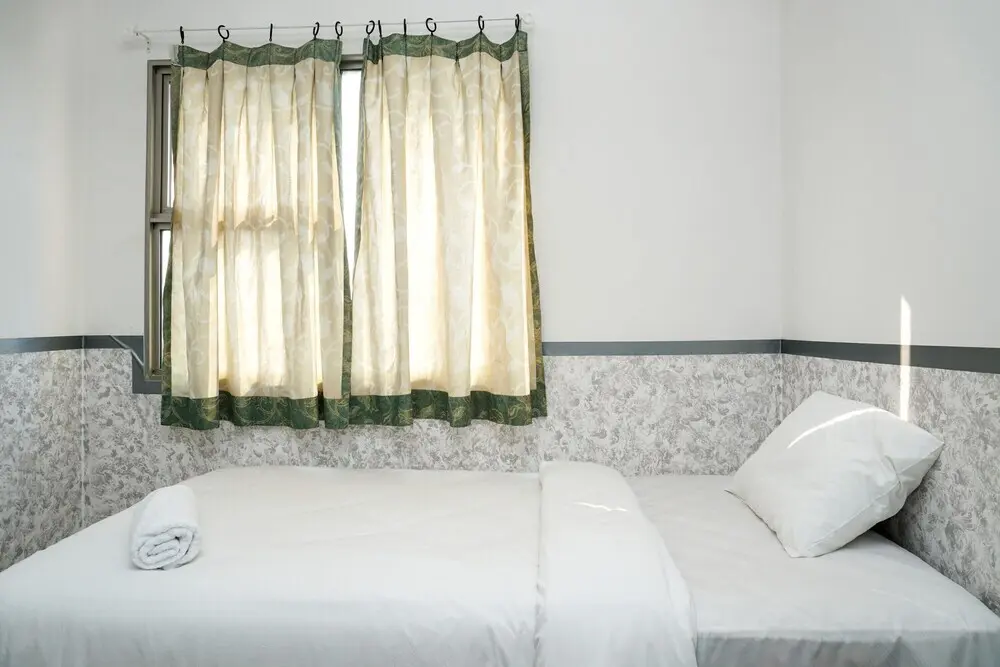 Джакарта: Comfortable 3BR with Japanese Style Livingroom Belmont Apartment