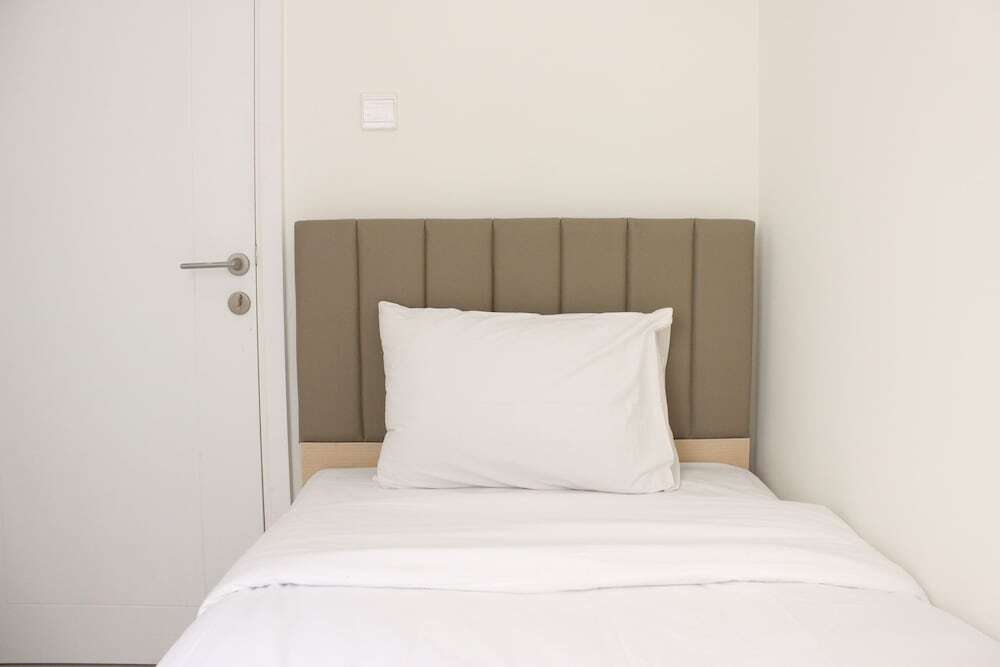 Бандунг: Quiet 2BR Apartment at Parahyangan Residence