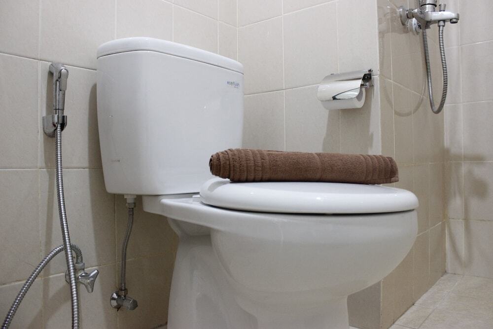 Бандунг: Quiet 2BR Apartment at Parahyangan Residence