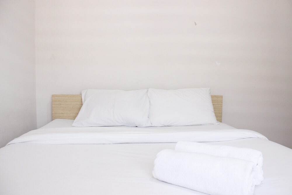 Бандунг: Homey 2BR Apartment at Gateway Pasteur Near Exit Toll By Travelio