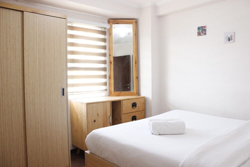 Homey 2BR Apartment at Gateway Pasteur Near Exit Toll By Travelio — фото 1