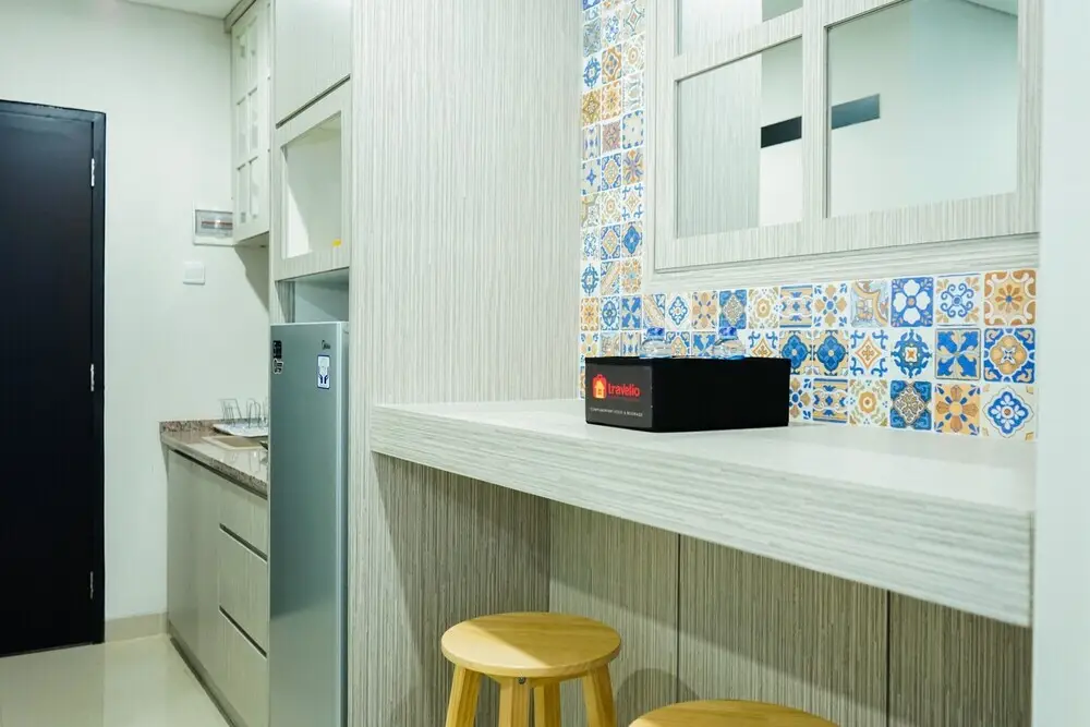 Депок: Modern Living 1BR @Atlanta Residences Apartment With City View
