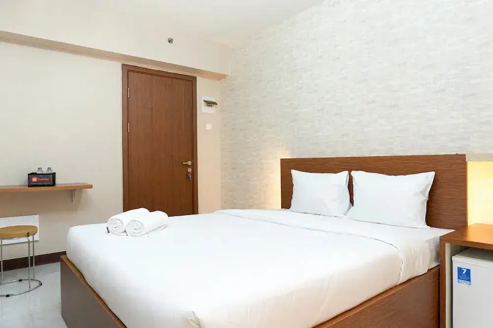 Депок: Modern Studio Apartment at Cinere Resort