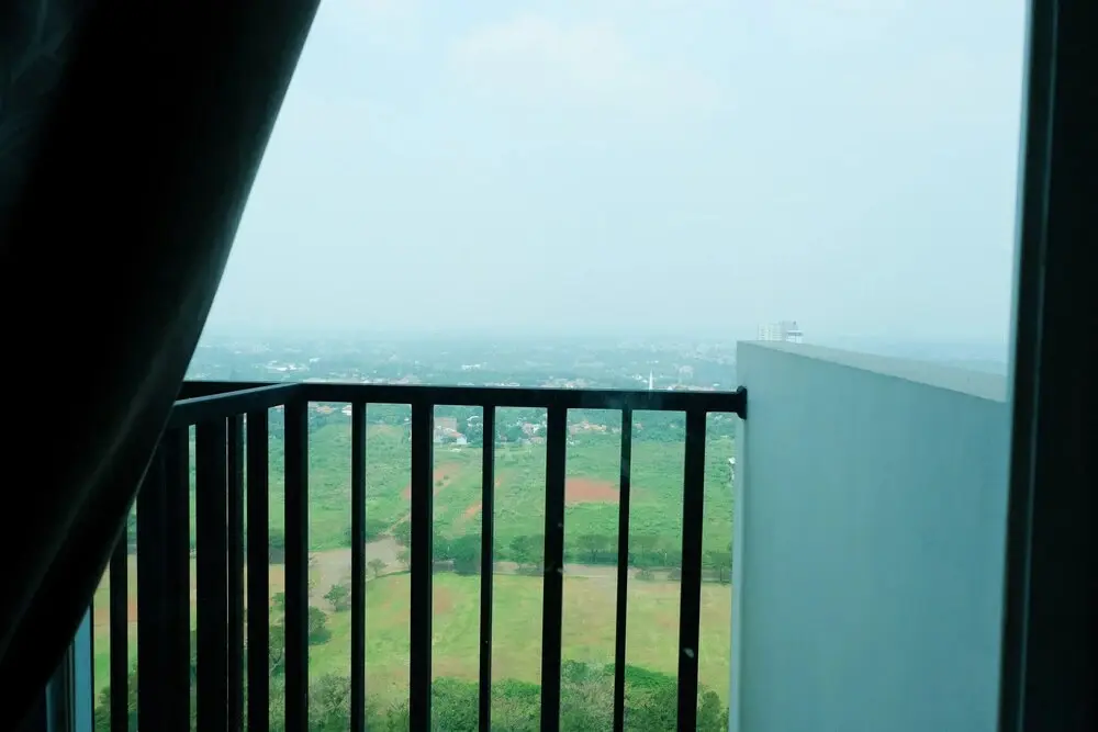 Южный Тангеранг: Homey Studio Room Tree Park Apartment near BSD City