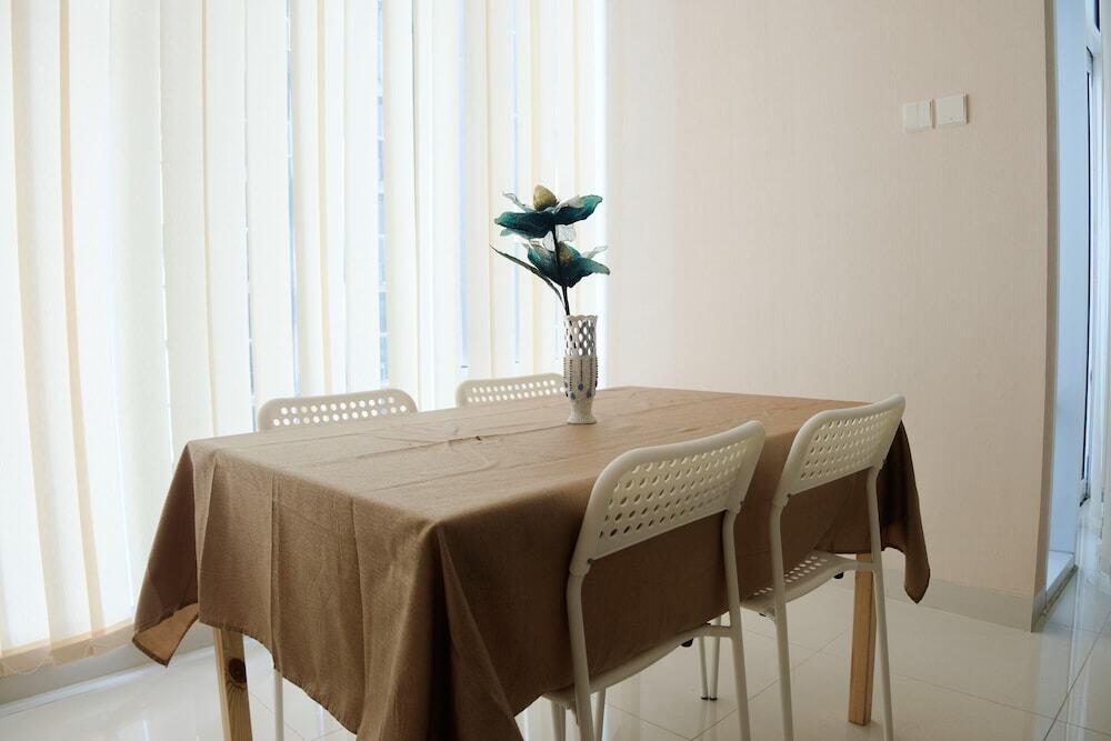 Южный Тангеранг: Artistic 1BR for 4 Pax Soho Brooklyn Apartment