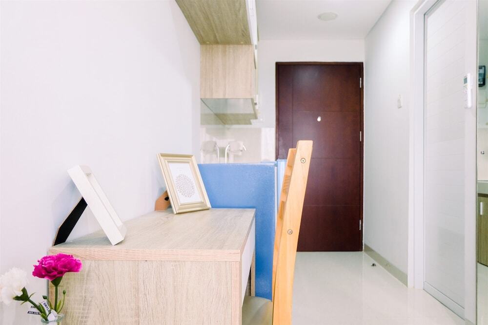 Тангеранг: Brand New Compact Modern Studio Springwood Apartment