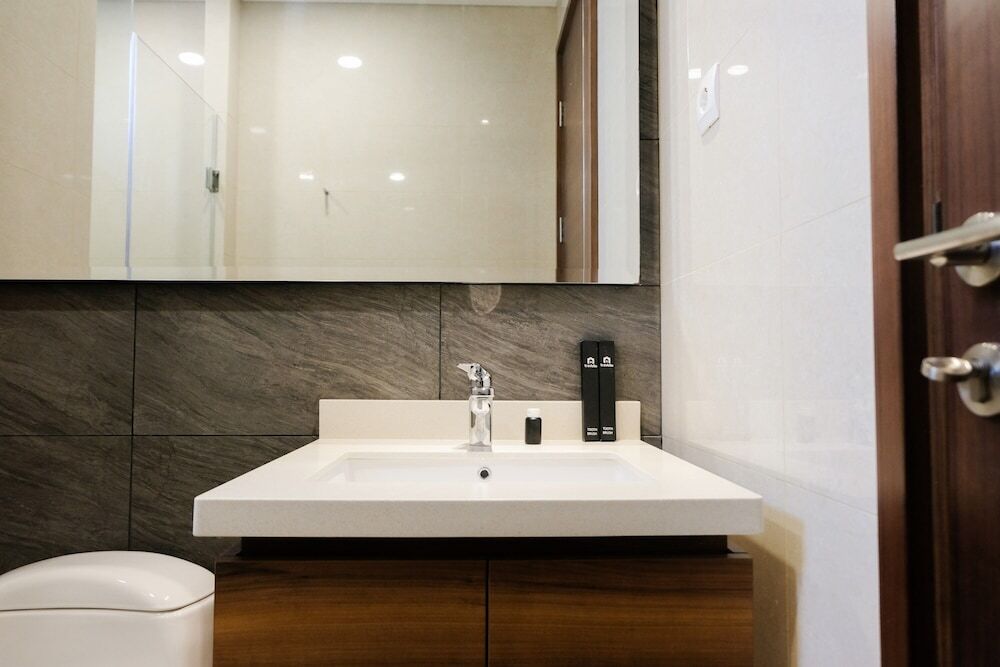 Legok: Luxurious 1Br At Marigold Nava Park Apartment