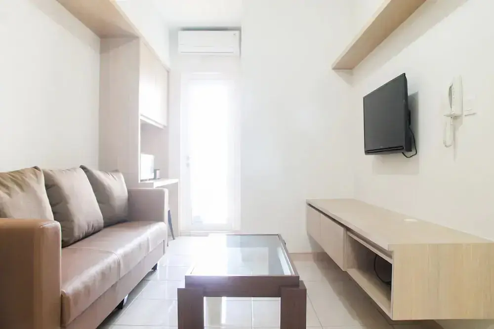 Бекаси: Comfy 2 Bedroom at The Springlake Apartment by Travelio