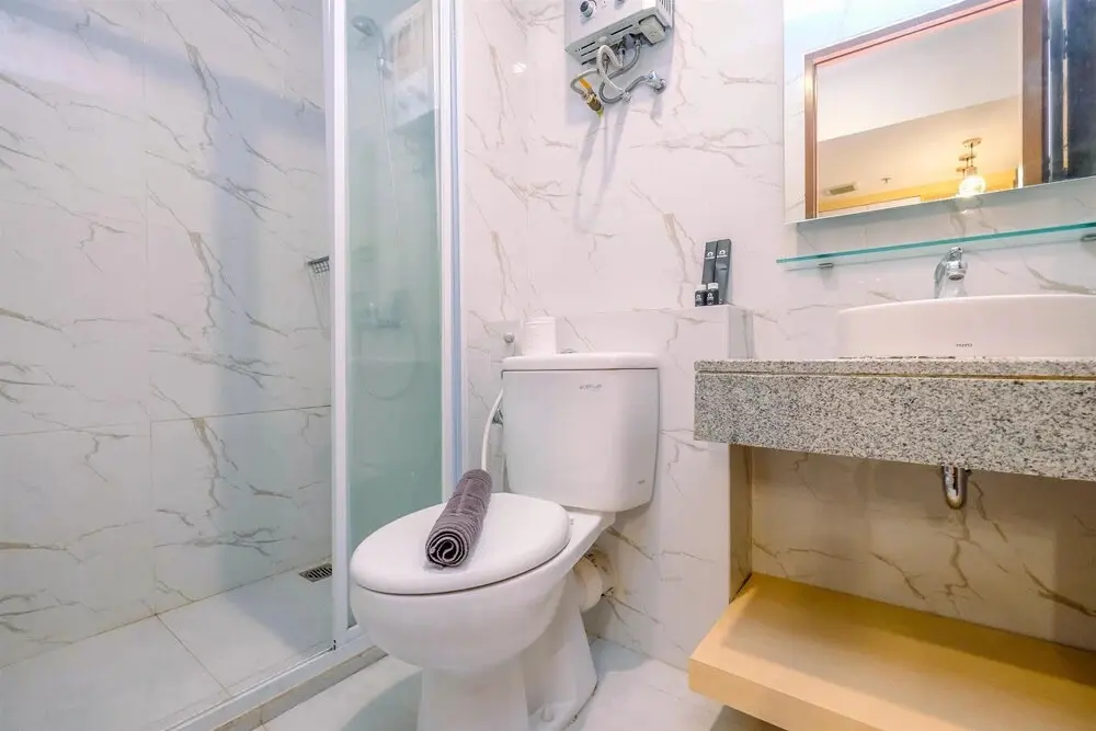 Бекаси: Modern and Spacious Studio with City View @ Grand Kamala Lagoon Apartment