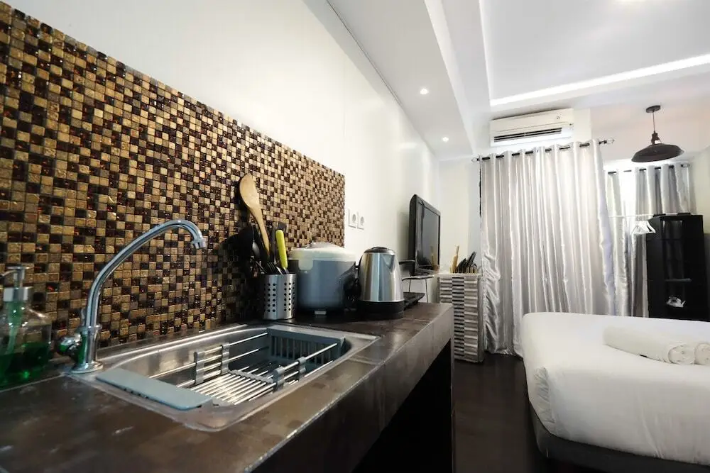 Бекаси: Homey Studio Apartment @ Springlake Summarecon