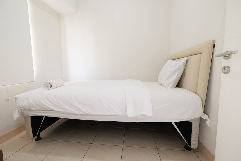 Бекаси: Homey and Comfortable 2BR Springlake Summarecon Apartment