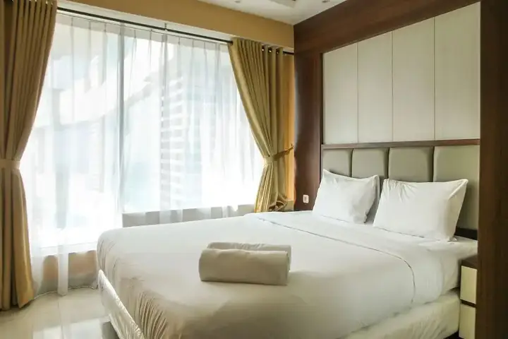 Бекаси: Modern 2BR Grand Kamala Lagoon Apartment