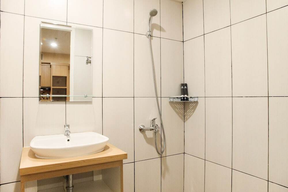 Бекаси: Gorgeous 2br Grand Kamala Lagoon Apartment