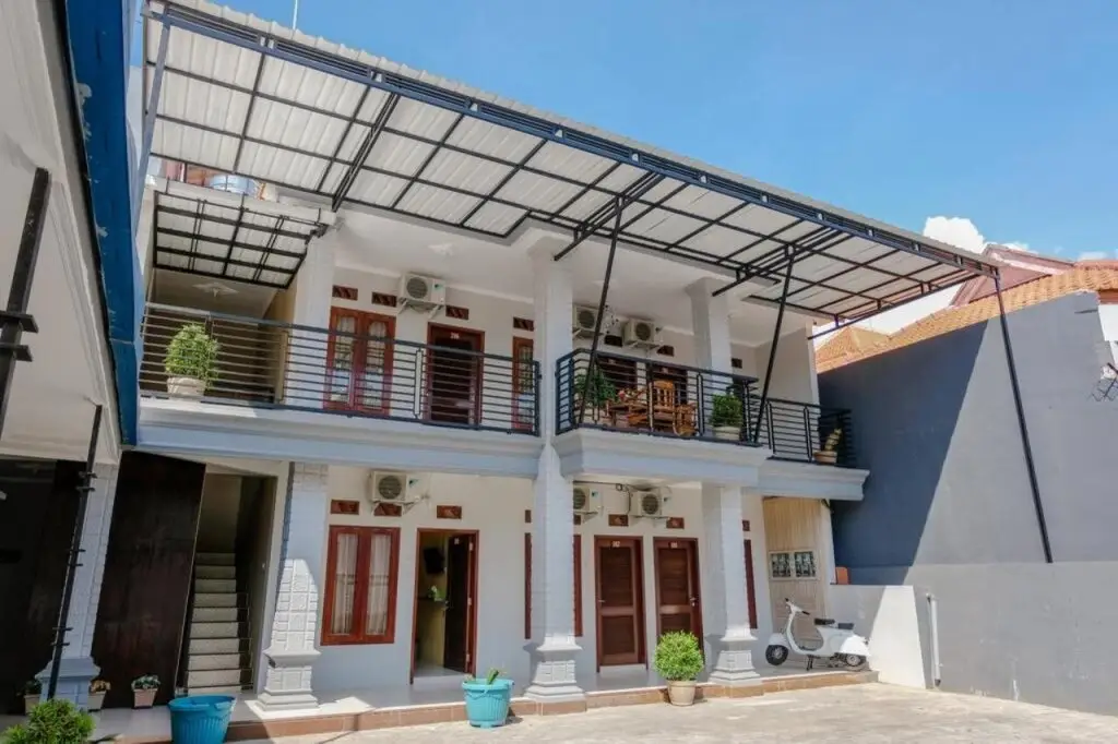 Баньюванги: Capital O 1566 El Reyshi Family Residence