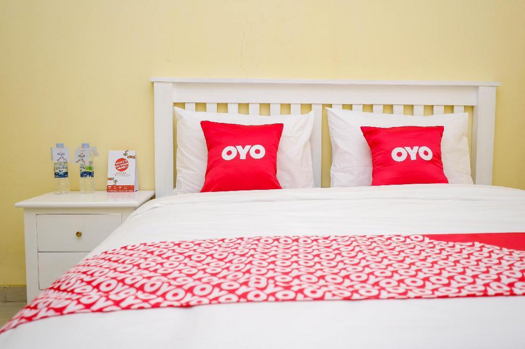 Суракарта: Oyo 1553 Anmi Guest House