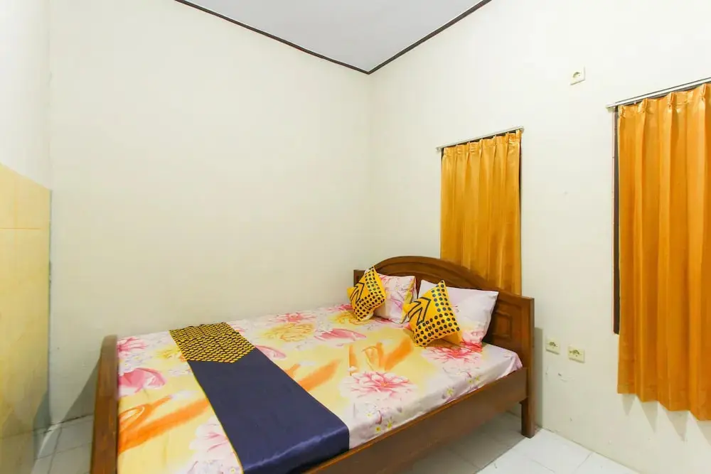 Баньюванги: SPOT ON 1842 Cevilla Bnb Residence Syariah