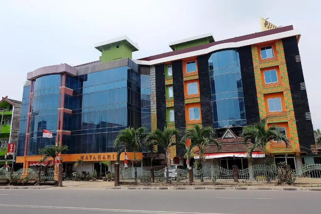 Джамби: OYO 731 Hotel Matahari 1 Syariah