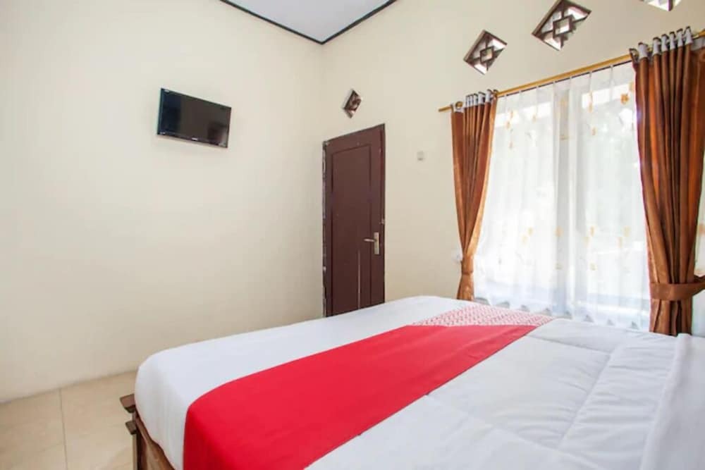 Остров Менджанган: OYO 1415 Ijen Resto & Guest House