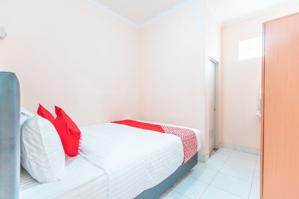 Депок: OYO 1841 Kathyrn Residence