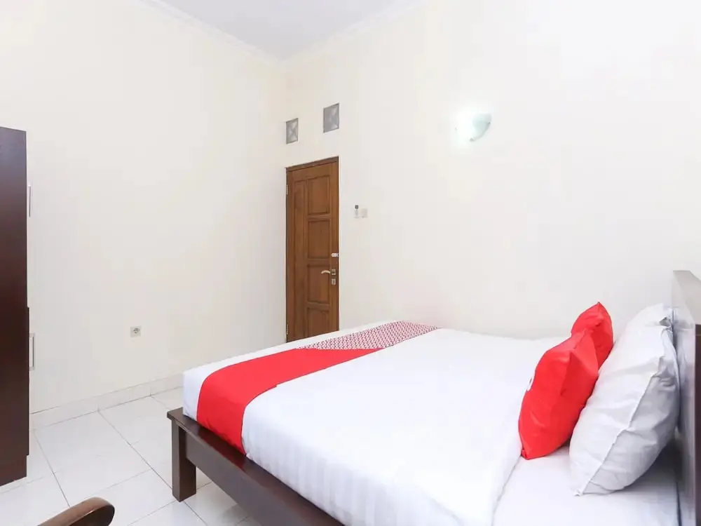 Джокьякарта: OYO 1680 Dahlia Guesthouse