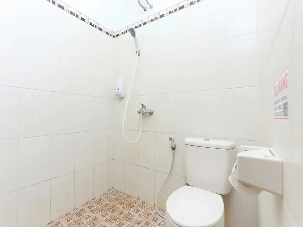 Джокьякарта: OYO 1680 Dahlia Guesthouse