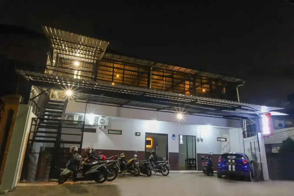 Джакарта: OYO 1690 Bright Batavia Near Gereja Kristen Kalam Kudus Mangga Besar