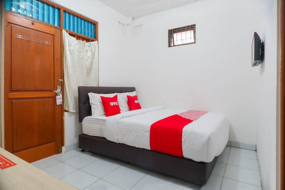 Депок: OYO 1880 Ambassador Homestay Syariah