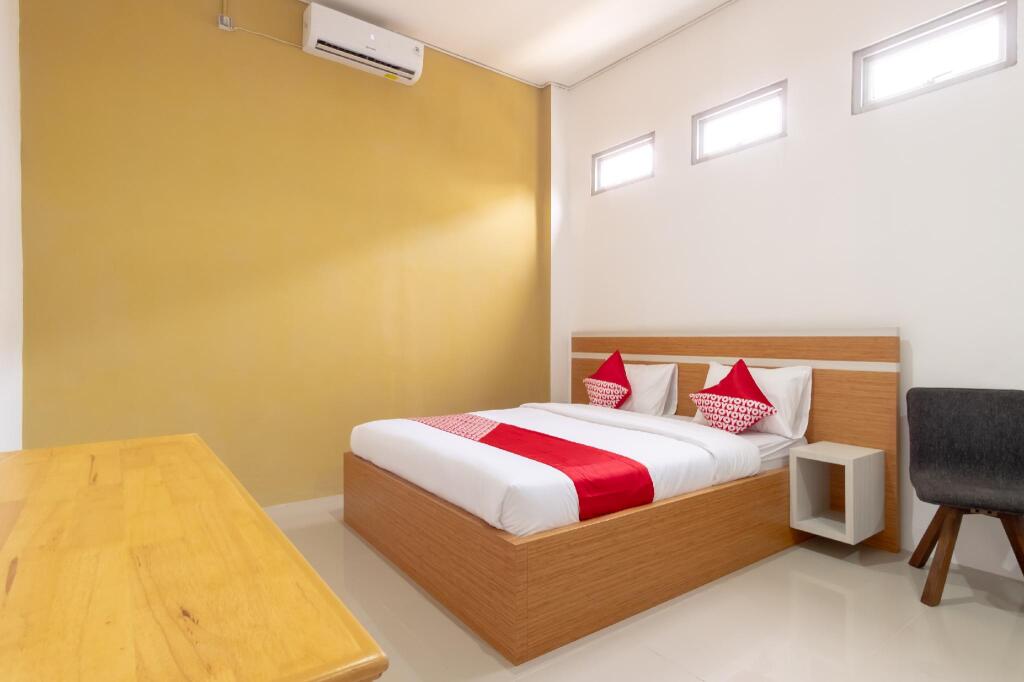 Медан: OYO 1400 Barat Residence Syariah