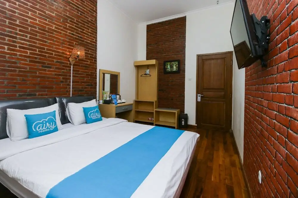 Бату: Airy Eco Gunungsari Mawar Putih Batu