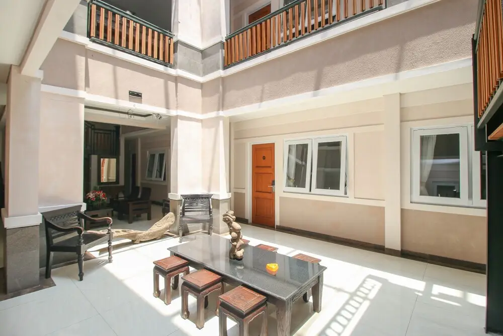 Суракарта: Airy Stasiun Purwosari Merpati 39B Solo