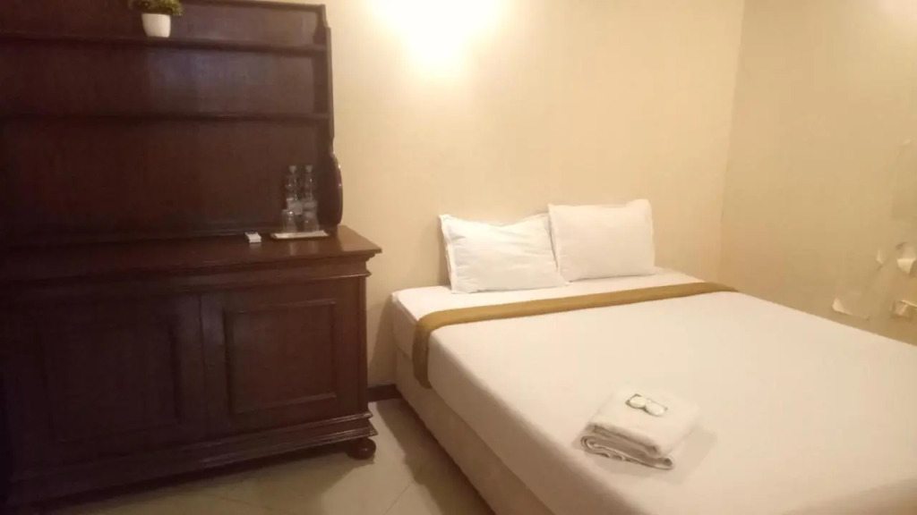 Суракарта: Airy Syariah Kapten Mulyadi 166 Solo