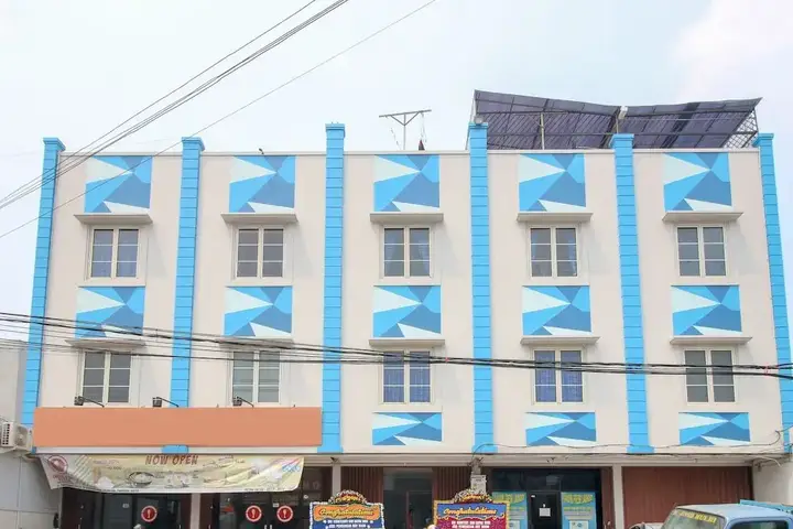 Тангеранг: Airy Karawaci Empu Barada Raya 51 Tangerang