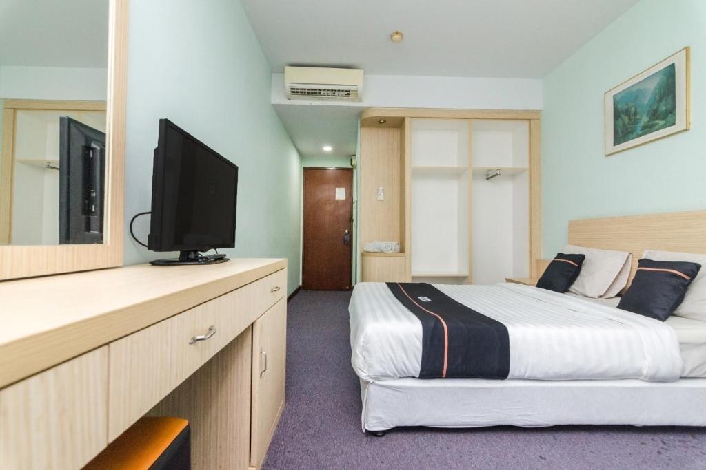Батам: OYO 2065 Holly Sentosa Hotel