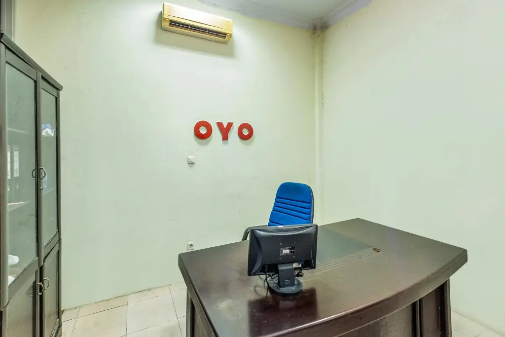 Макассар: OYO 1906 Zhafira Guest House Syariah