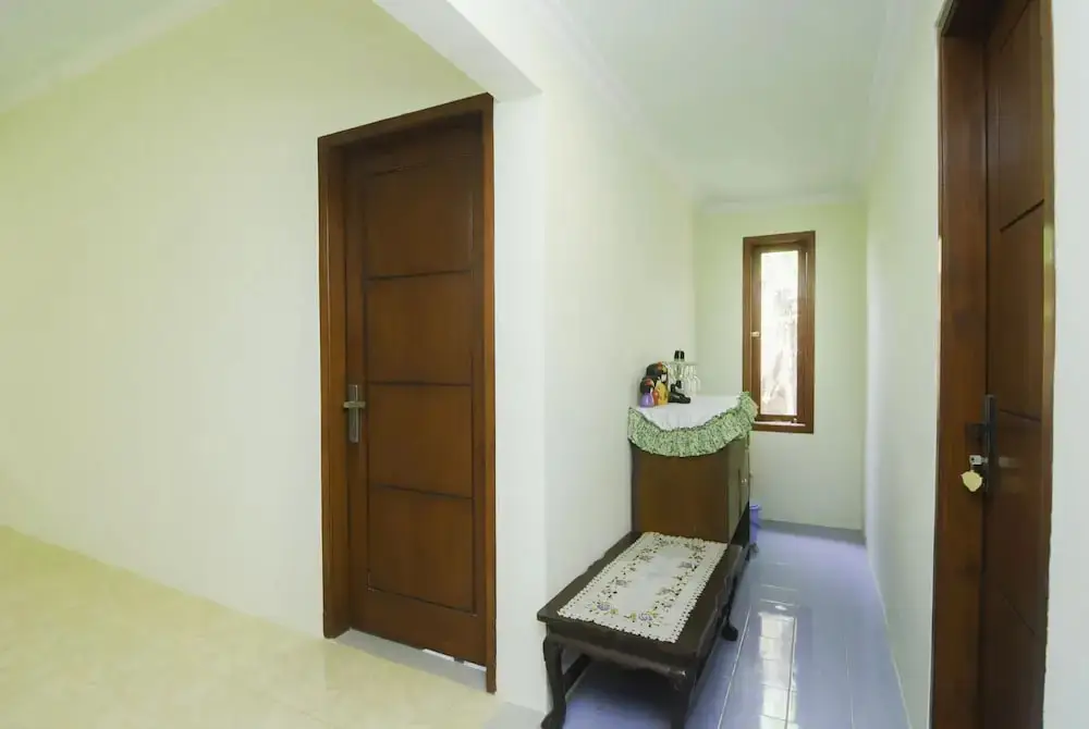 Проболинго: OYO 1909 Edelweiss Residence Syariah