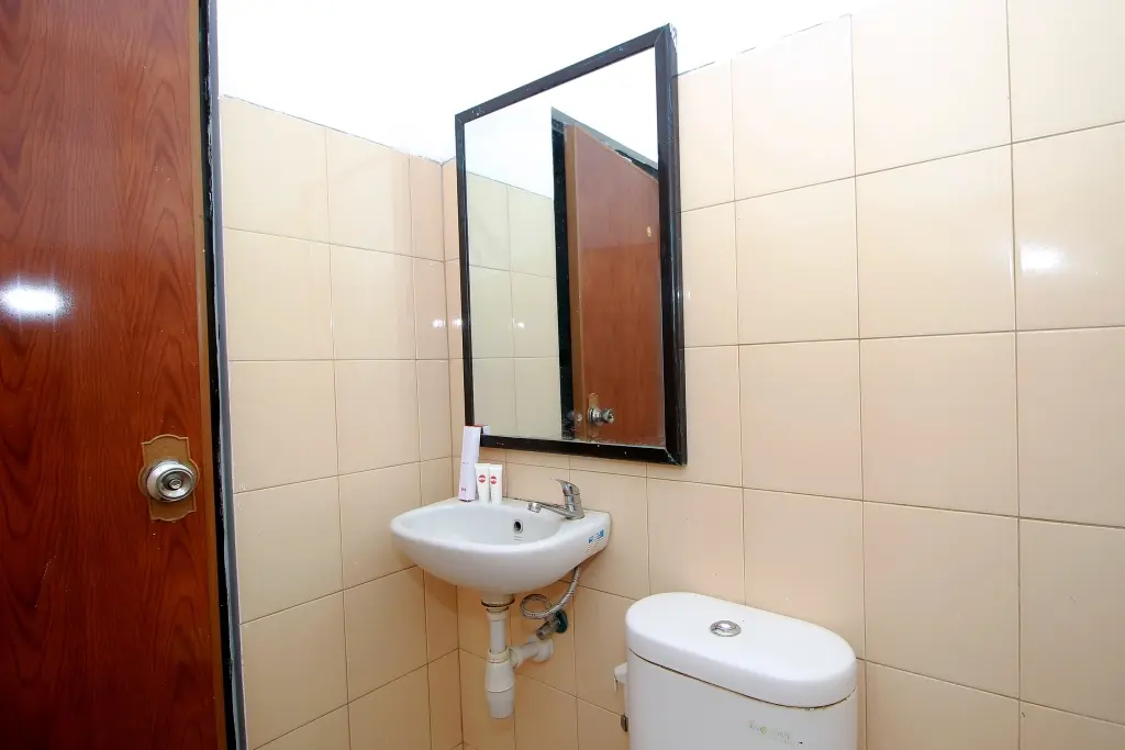 Бенгкулу: Super OYO 1678 Jati Exclusive Homestay