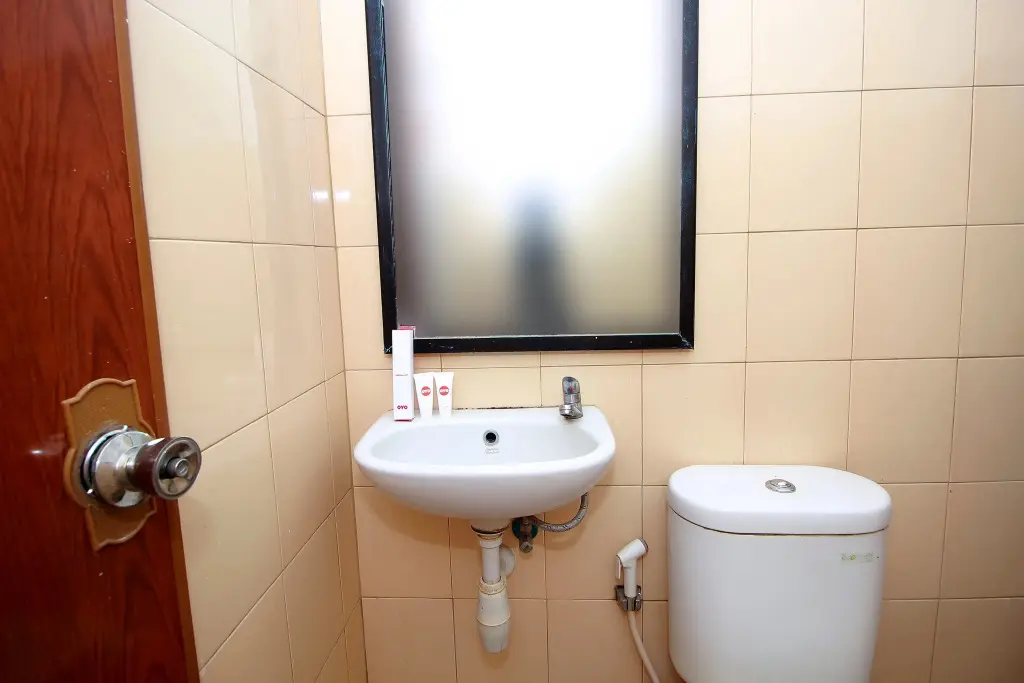 Бенгкулу: Super OYO 1678 Jati Exclusive Homestay