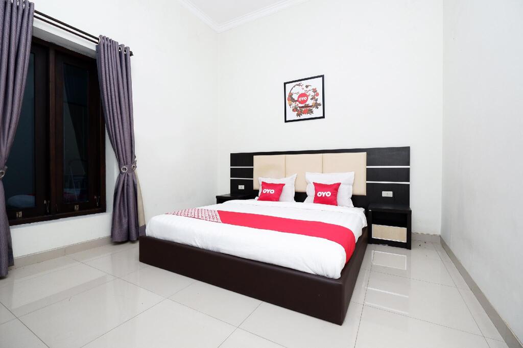 Джепара: OYO 2028 Wisma Jepara