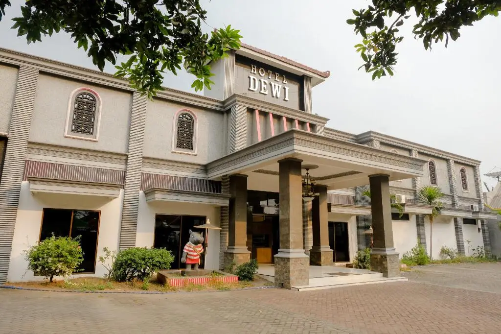 Джомбанг: OYO 1971 Hotel Dewi