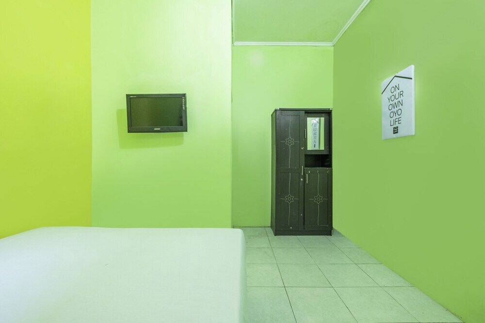 Чиребон: Spot On 1708 Homestay Anyelir Syariah