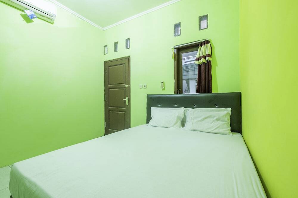 Чиребон: Spot On 1708 Homestay Anyelir Syariah