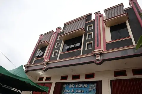 OYO 1728 D'rizd Homestay Syariah — фото 1