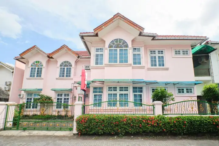 Депок: OYO 2061 Rizki Dhira Guest House Syariah